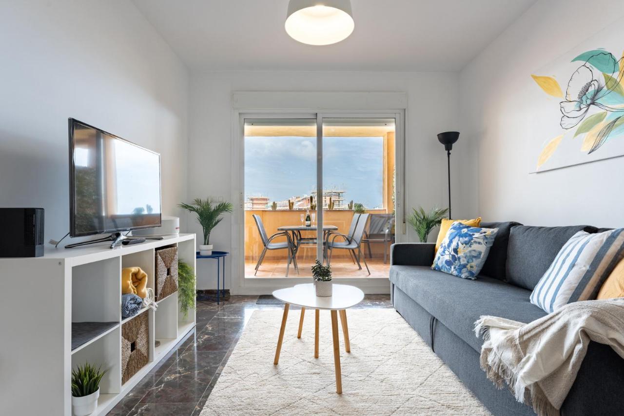 Malagasuite Blue Sea & Pool Fuengirola Ngoại thất bức ảnh